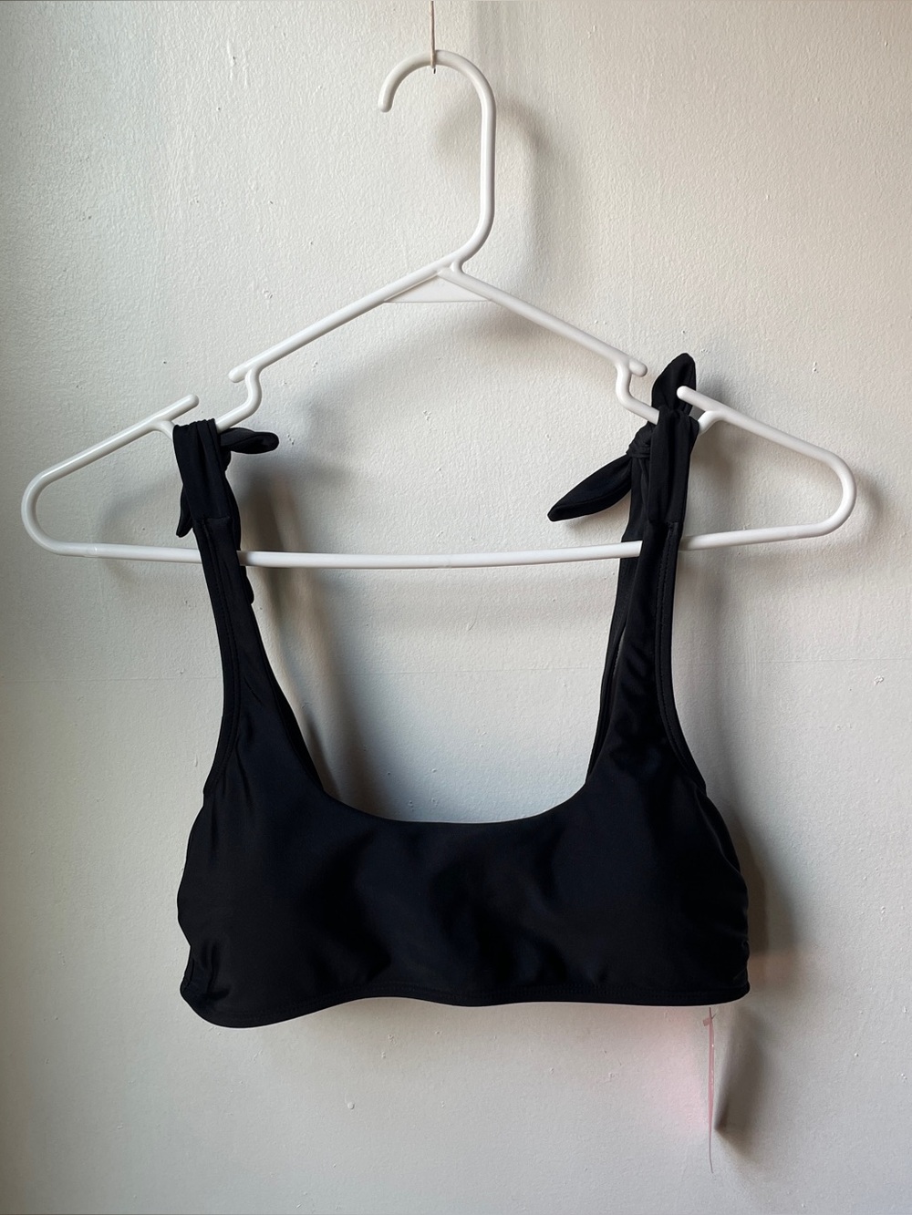 NWT bikini top S/M